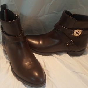 Tommy Hilfiger brown leather boots